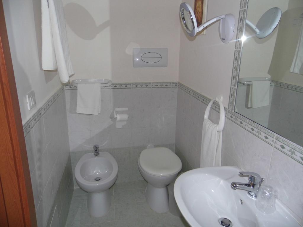 La Residenza Dei Nobili Bed and Breakfast Catanzaro Kamer foto