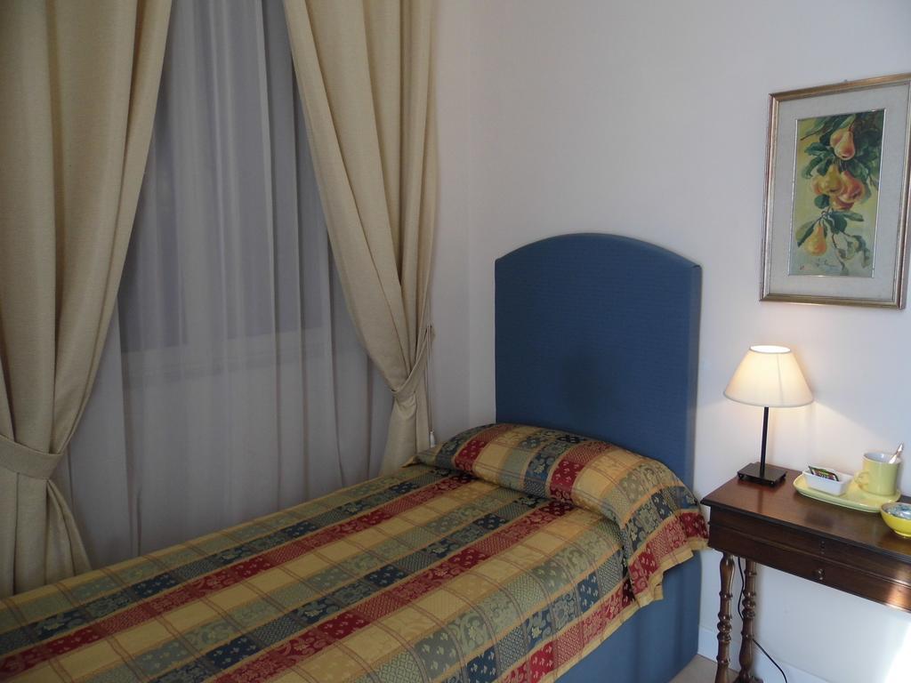 La Residenza Dei Nobili Bed and Breakfast Catanzaro Kamer foto
